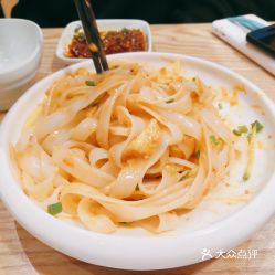 京城特號(hào)餃子餐廳 來福士店 的麻醬涼皮好不好吃 用戶評(píng)價(jià)口味怎么樣 成都美食麻醬涼皮實(shí)拍圖片 大眾點(diǎn)評(píng)